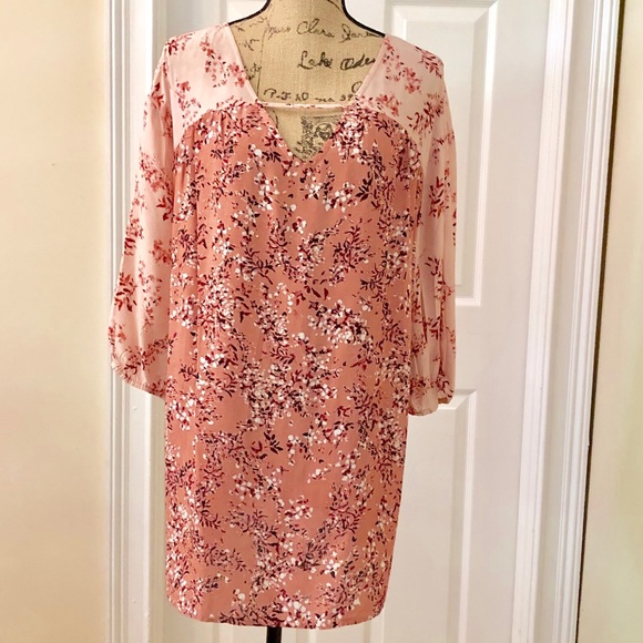 new directions Tops - NWT New Directions floral blouse